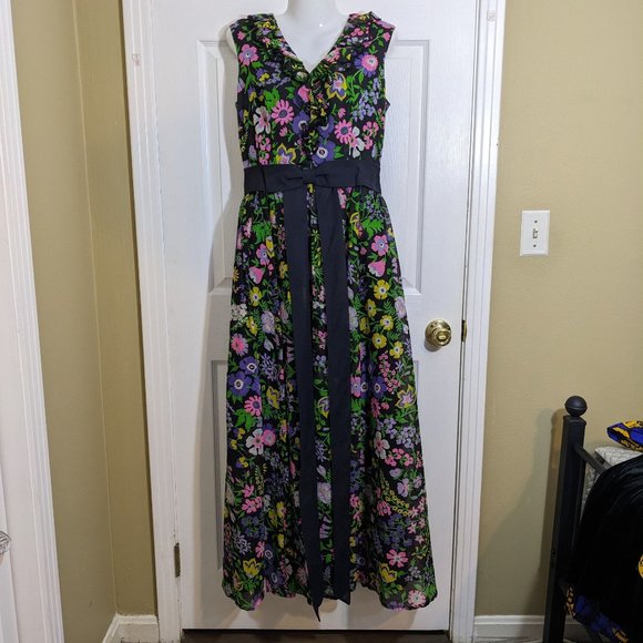 Miss Elliette Dresses & Skirts - Miss Elliette California Vintage 1960s Garden Party Cotton Floral Maxi Dress- M*